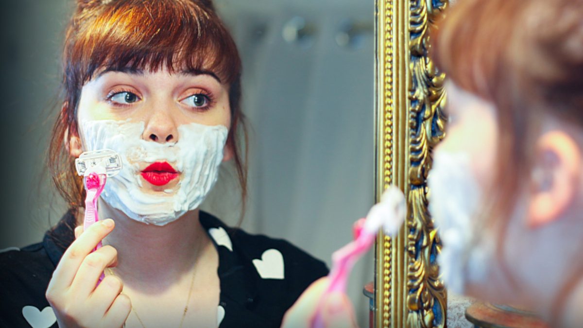 مزایای استفاده از تیغ اصلاح چند لبه