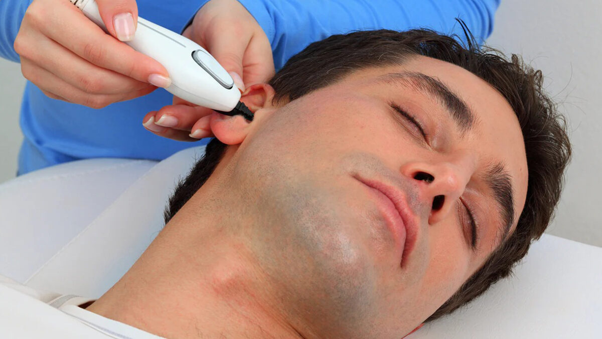 بهترین روش‌های اصلاح موهای زائد گوش